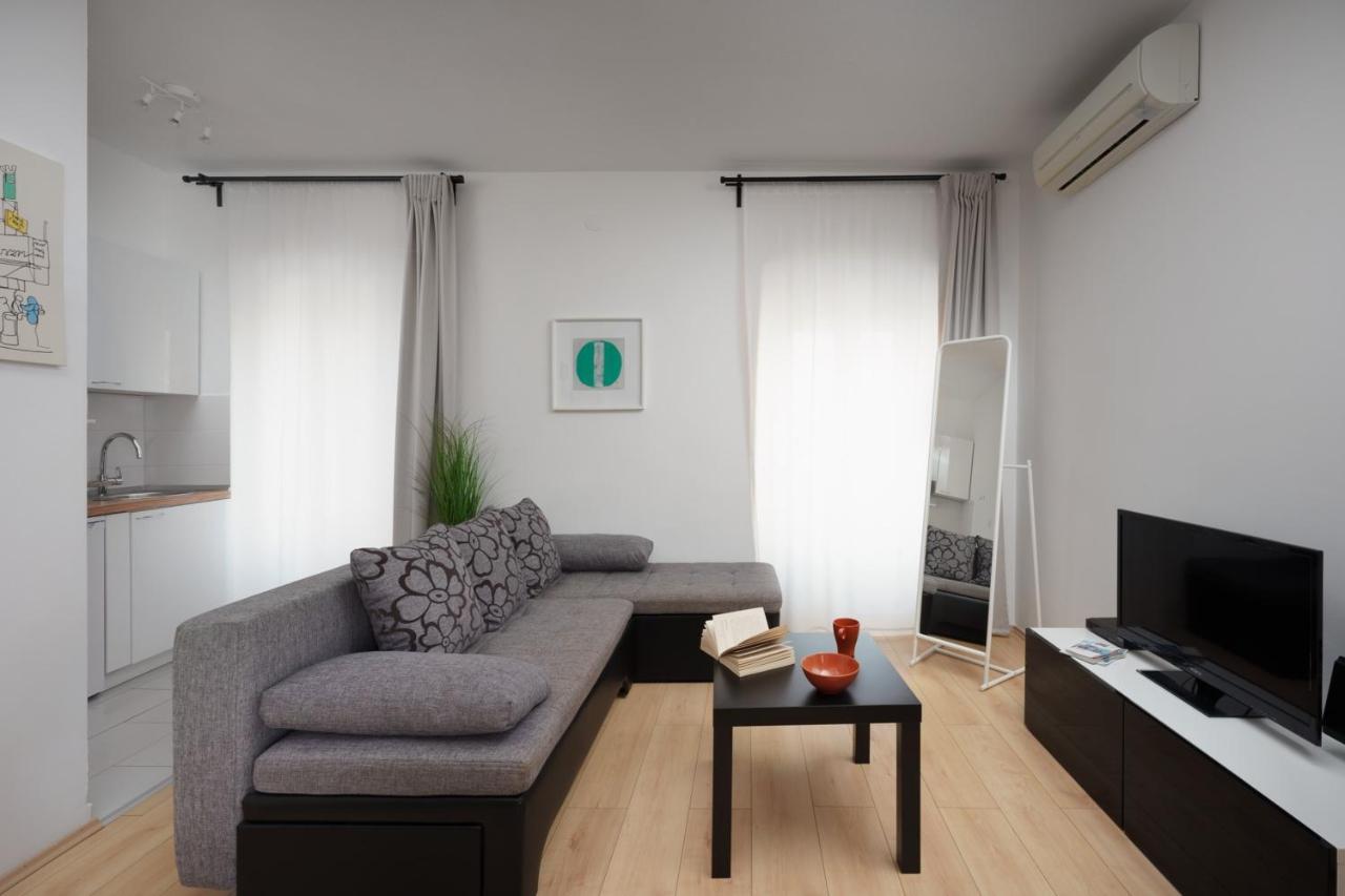 Apartments Antons Pula Exterior photo